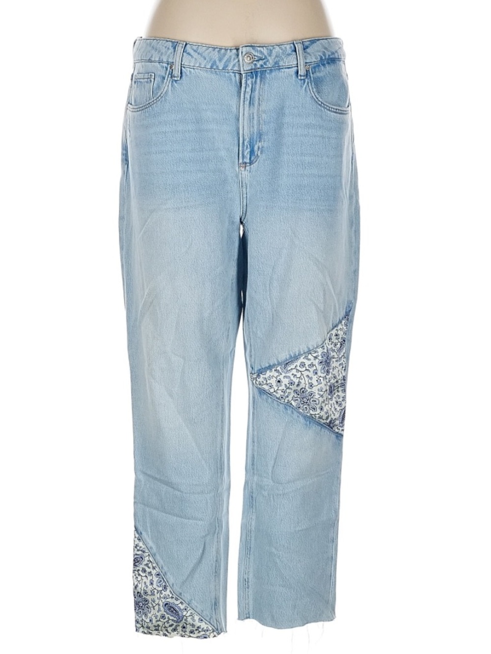 Paige Boyfriend Jeans Light Blue Patch Detail